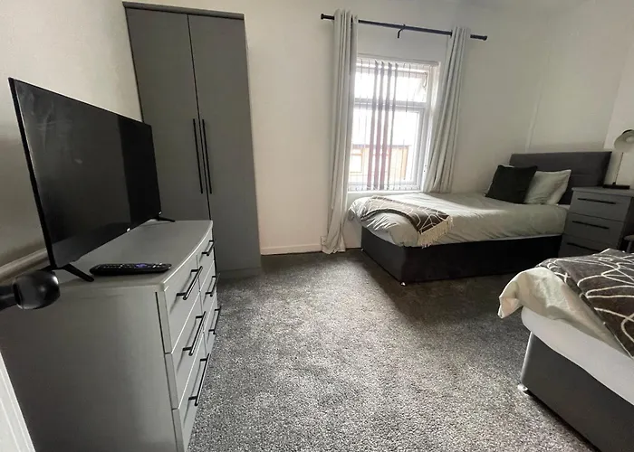 Slick Space For A Standish Stay