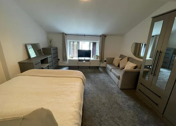 Slick Space For A Standish Stay